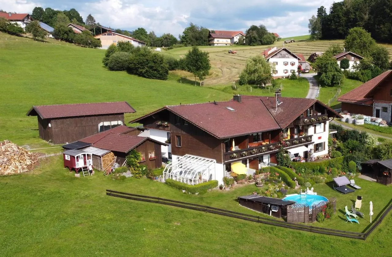 Landhaus Erna Bobrach 3*,